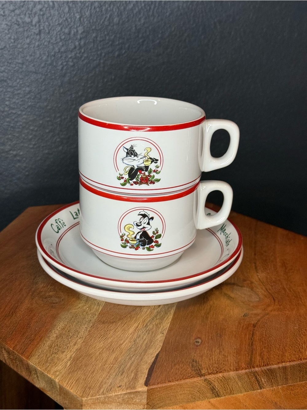 Vtg 1994 Warner Bros Studio Cappuccino Cup & Saucer Set–Sylvester & Pepe Le Pew
